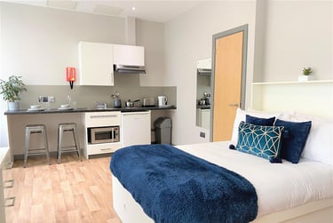1 bed studio, College Square East, Holylands, Belfast, BT16DJ - Image 4